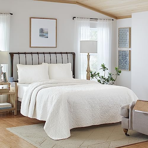 Laura Ashley Felicity Collection Quilt Set-100% Cotton, Reversible, All Season Bedding with Matching Sham(s), Pre-Washed for Added Softness, Twin, White Laura Ashley