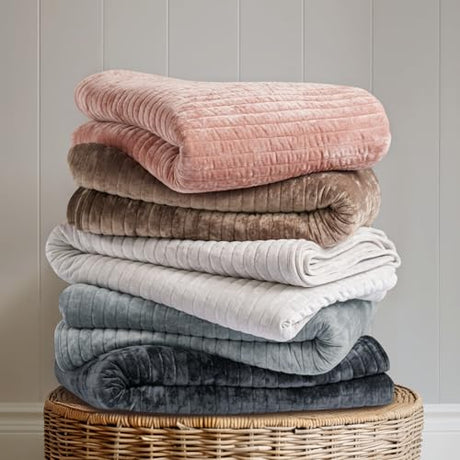 EVERGRACE Velvet Quilt Set King Size, Luxurious Soft Striped Channel Bedding Set, Lightweight Velvet Comforter for All Season, Oversized Bedspread Coverlet with 2 Matching Shams, Blue Linen EVERGRACEHOME