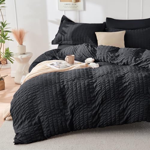 HYMOKEGE Black Duvet Cover King Size, Ultra Soft 3-Piece Seersucker Duvet Cover Set with Zipper Closure, Soft Brushed Microfiber Bedding Set with 8 Corner Ties (104"x90", 2 Pillowshams) HYMOKEGE
