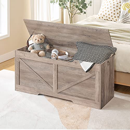 HOOBRO Storage Bench, 43.3” Retro Wooden Storage Chest with U-Shaped Cut-Out Pull, Safety Hinge, Supports 220 lb and Easy Assembly for Toy Box Organizer (Greige) BG772CW01 HOOBRO