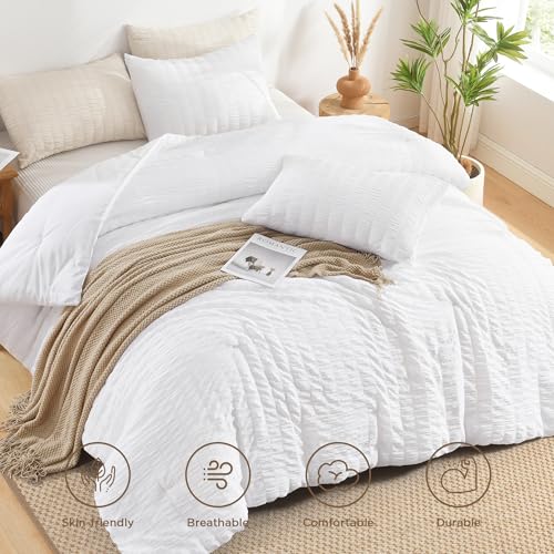 AveLom Seersucker Queen Comforter Set (90x90 inches), 3 Pieces - 100% Soft Washed Microfiber Lightweight Comforter with 2 Pillowcases, All Season Down Alternative Comforter Set for Bedding, White AveLom