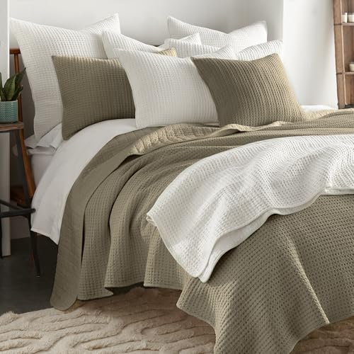Levtex Home Mills Waffle Full/Queen Quilt Set (88x92in) with 2 Pillow Shams (26x20in) - Taupe - Cotton Waffle Full/Queen Size Quilt Bedding Set - Lightweight, Soft, Pre-Washed Levtex Home