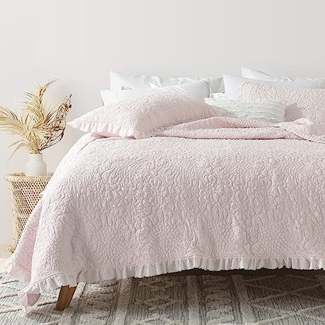 HORIMOTE HOME Pink Ruffled Quilt Twin Size, Stone-Washed Microfiber Lightweight Crinkled Farmhouse Rustic Shabby Chic Bedding Set, 2 Pieces Reversible Bedspread with Pillow Sham for All Season HORIMOTE HOME