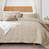 WDCOZY Coastal Beach Beige Twin Size Quilt Bedding Sets, Nautical Tropical Ocean Bedspread, Scallop Seashell Soft Coverlet, Lightweight Summer Thin Comforter for All Season WDCOZY