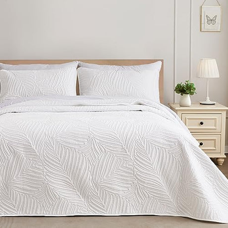 Exclusivo Mezcla King Size Quilt Bedding Set, Lightweight White Quilts King Size for All Seasons, Soft Microfiber Bedspreads Coverlets Bed Cover with Leaf Pattern, 3 Piece Exclusivo Mezcla