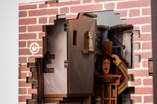 Revell Book Nook Kit Harry Potter - Diagon Alley Miniature DIY Kit 9" Booknook 3D Wooden Puzzle with LED Light Bookshelf Décor Gift for Adults Women Men