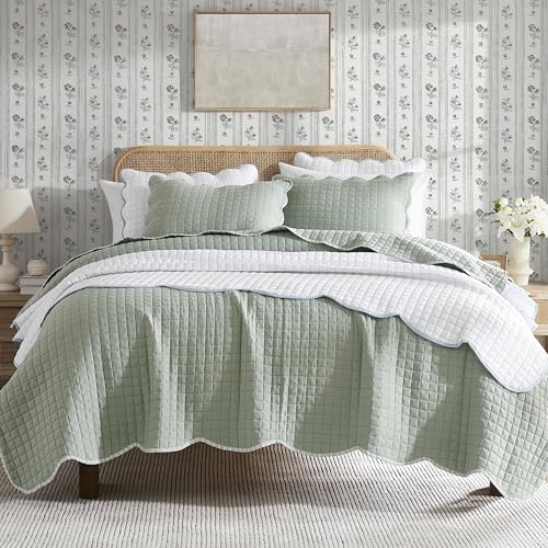 WDCOZY Sage Green Twin Size Quilt Bedding Set, Seafoam Scalloped Farmhouse Country Rustic Lightweight Soft Coverlet for All Season, Cute Cozy Kantha Pick Stitch Bedspread, 1 Pillow Shams WDCOZY