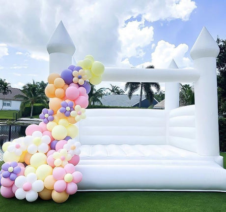 White Bounce House for Adults Kids, 13.5FT PVC Commercial Grade Bounce House for Kids 5-12 with 750W Powerul Blower, Inflatable Large Bounce House Wedding Birthday Party Decorations 13.5 x 11.5 x 10FT awesmflate