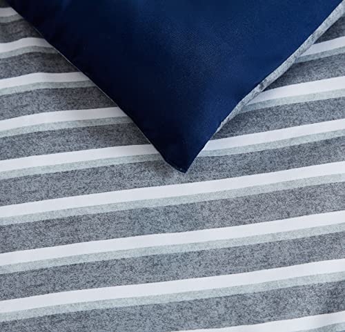 Nautica - Queen Comforter Set, Soft & Reversible Bedding for Year Round Comfort, 3 Piece Bed Set with Matching Pillowcases (Heathered Block Grey) Nautica
