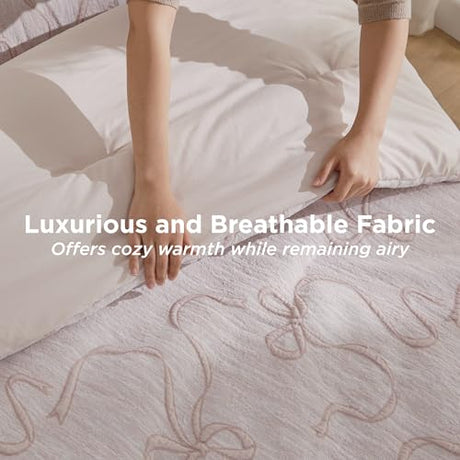 Bedsure Pink Full Size Comforter Sets for Girls, GentleSoft™ 3 Pieces Bow Comforter with 2 Pillow Shams, Cute Girls Full Size Bedding Sets Pink Room Decor Aesthetic Bedroom Decor, 82x86 Inches Bedsure