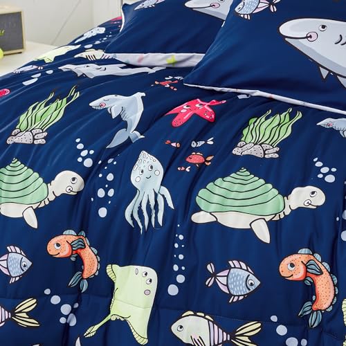 RYNGHIPY Kids Bedding Set for Queen Bed Reversible Ocean Animals Print Comforter Set for Boys Girls Easy-Wash Super Soft Microfiber Bed Set (Navy Ocean,Queen) RYNGHIPY