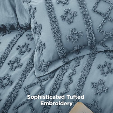 Bedsure Tufted Boho Comforter Set Queen Size - Dusty Blue Boho Bed Set, GentleSoft™ 3 Pieces Farmhouse Shabby Chic Embroidery Bedding, Gifts for Woman, Soft Jacquard Queen Comforter for All Seasons Bedsure