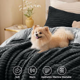 BEDELITE Fleece Twin Comforter Set -Super Soft & Warm Fluffy Black Bedding, Luxury Fuzzy Heavy Bed Set for Winter with 1 Pillow case BEDELITE