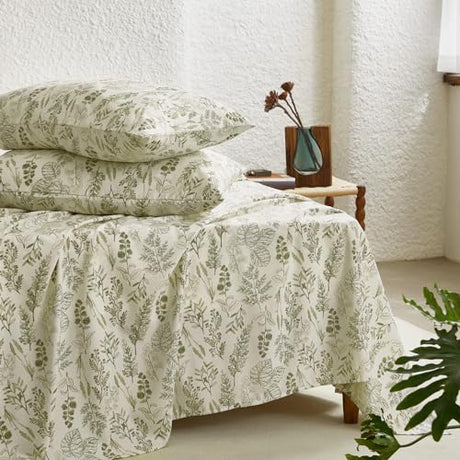 Wake In Cloud - Botanical Bed Sheets, 4-Piece Sheet Set, Floral Shabby Chic Leaves Pattern Printed Coquette Vintage Aesthetic Bedding, Deep Pocket, Olive Green, Full Size Wake In Cloud