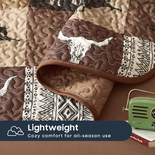 Wake In Cloud - Western Quilt Set, Southwestern Aztec Country Horse Cowboy Rustic Ranch Pattern Printed, Reversible Lightweight Bedspread Coverlet, 3 Pieces, Tan Brown, Queen/Full Size Wake In Cloud