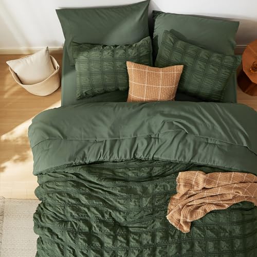 Bedsure Bed in a Bag Full - 7 Pieces Plaid Seersucker Bedding Comforter Sets, Soft Lightweight Olive Green Boho Bed Set with Comforters Full Size, Sheets, Pillowcases & Shams Bedsure