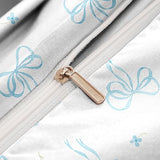 Bildenly Twin Comforter Set White - Light Blue Bow Quilt Bedding Set 2 Pieces, Comforter Set Twin Size, Soft & Lightweight Comforter(68‘’ x 90‘’) for Girl All Season & 1 Pillow Case(30‘’x20‘’) Bildenly