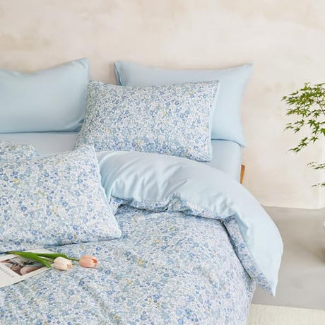 Wake In Cloud - Floral Comforter Set with Sheets, Cute Vintage Flower Cottagecore Aesthetic for Women Teen Girls, 7 Pieces Bed in a Bag, Light Blue, Full Size Wake In Cloud