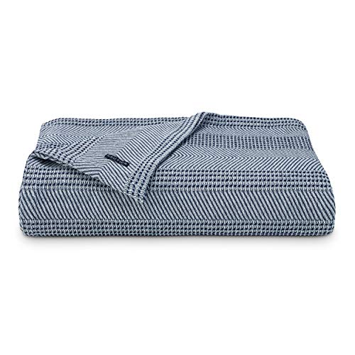 Nautica - Queen Blanket, Ring Spun Cotton Bedding, Medium-Weight for All Seasons, Oeko-Tex Certified (Chevron Navy) Nautica