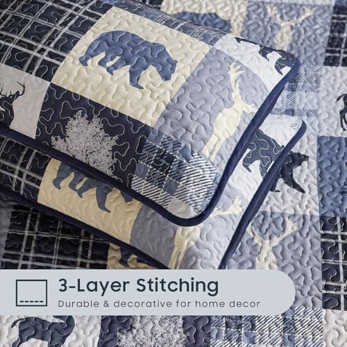 Wake In Cloud - Rustic Quilt Set, Cabin Lodge Christmas Bear Moose Deer Wildlife Western Patchwork Country, Reversible Lightweight Bedspread Coverlet, 3 Pieces, Blue Beige, King Size Wake In Cloud
