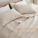 Exclusivo Mezcla King Size Quilt Bedding Set, Lightweight Brich Beige Quilts King Size for All Seasons, Soft Microfiber Bedspreads Coverlets Bed Cover with Leaf Pattern, 3 Piece Exclusivo Mezcla