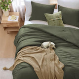 WRENSONGE Queen Comforter Set - 3 Pieces Prewashed Olive Green Comforter Soft Lightweight for All Seasons,Down Alternative Comforters Queen Size with 2 Pillow Shams WRENSONGE