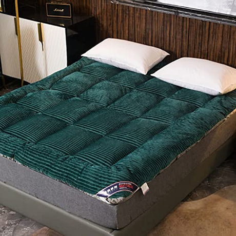 ALEEIK Plush Full Size Floor Mattress, Winter Ultra Warm Mattress Topper Foldable Bed Roll Up Camping Mattress Trifold Futon Mattress(120x200cm(47x79inch), Green) ALEEIK