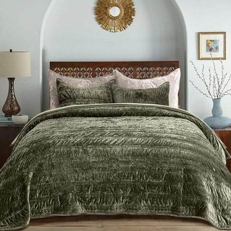 EVERGRACE Luxury Ruched Velvet Quilt King Size, Ultra Soft Bedspread Coverlet Set, Lightweight Velvet Comforter, Quilted Bedding Cover with 2 Matching Shams for All Season, Olive Green EVERGRACE