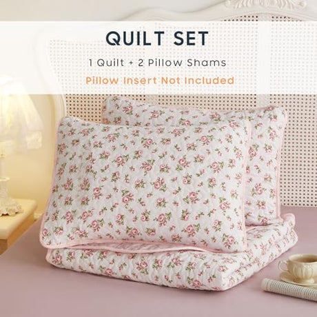 Wake In Cloud - Floral Quilt Set, Coquette Cottagecore Shabby Chic Flower Pattern for Women Teen Girls, Reversible Lightweight Bedspread Coverlet, 3 Pieces, Pink, Twin/Twin XL Size Wake In Cloud