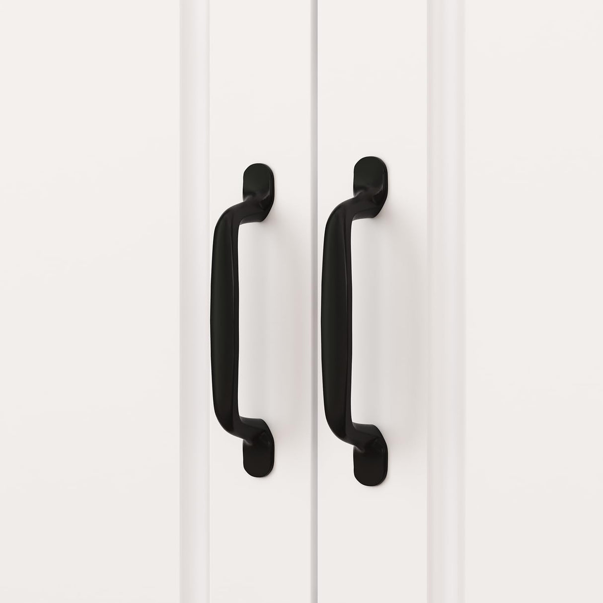 Elegant White Tall Bookcase with Glass Doors & 14 Compartments for Stylish Storage Homsee