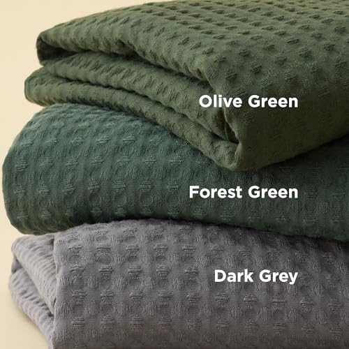 Bedsure Luxury Waffle Duvet Cover King Size - Textured Duvet Cover Set, Soft, Breathable Bedding Set (104"x90") with 2 Pillow Shams for All Season, Olive Green, Comforter Not Included Bedsure