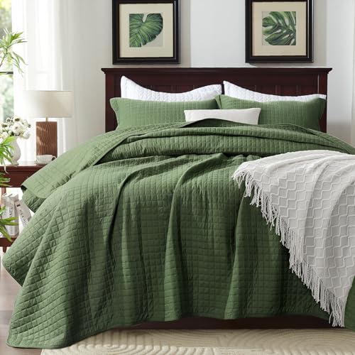SunStyle Home Olive Green Queen Quilt Bedding Set, Lightweight Comforter Bedspread Blanket Full Soft Reversible Coverlet All Season 3pcs Army Green Square Quilted Bed Set with 2 Pillow Shams for Couch SunStyle Home