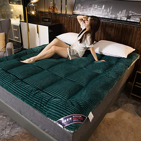 ALEEIK Plush Full Size Floor Mattress, Winter Ultra Warm Mattress Topper Foldable Bed Roll Up Camping Mattress Trifold Futon Mattress(120x200cm(47x79inch), Green) ALEEIK