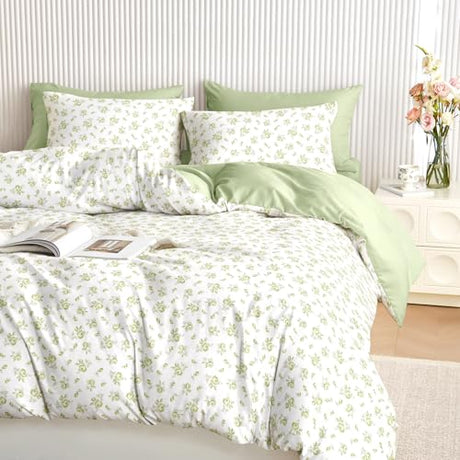 Wake In Cloud - Floral Comforter Set, Coquette Cottagecore Aesthetic Flower Shabby Chic Pattern for Women Teen Girls, Soft Lightweight Bedding, 3 Pieces, White Green, Twin/Twin XL Size Wake In Cloud