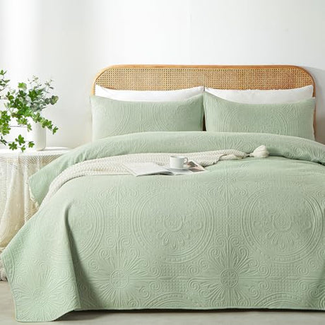 WURUIBO Twin Quilt Set Sage Green,Ultrasonic Embossed Bedspread, Lightweight Microfiber Coverlet, Modern Thin Bedding Set for All Season, 2 Piece(1 Quilt,1 Pillow Shams) WURUIBO