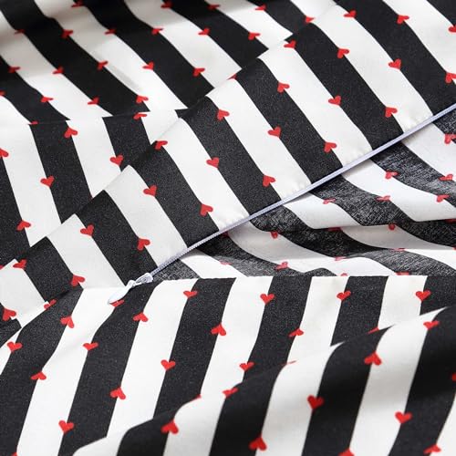 Betsey Johnson - King Duvet Cover, Soft Bedding Set with Matching Shams, Ideal Bed Essentials (Wonderland Stripe Black, King) Betsey Johnson