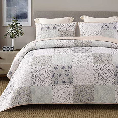 Exclusivo Mezcla Reversible Boho Quilts King Size, Gray Bedspreads Lightweight Coverlet All Season Patchwork Quilt Bedding Set with Printed Floral Pattern (1 Quilt, 2 Pillow Shams) Exclusivo Mezcla