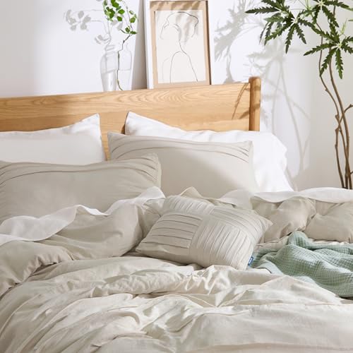 Bedsure Beige King Size Comforter Set - 4 Pieces Pinch Pleat Bed Set, Down Alternative Bedding Sets for All Season, 1 Comforter, 2 Pillowcases, 1 Decorative Pillow Bedsure