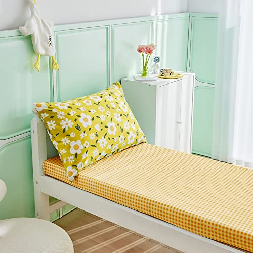 Uozzi Bedding 4 Pieces Yellow Girls Toddler Bedding Set White Floral Style - Includes Adorable Quilted Flower Comforter, Fitted Sheet, Top Sheet, and Pillow Case for Girls Bed UOZZI BEDDING