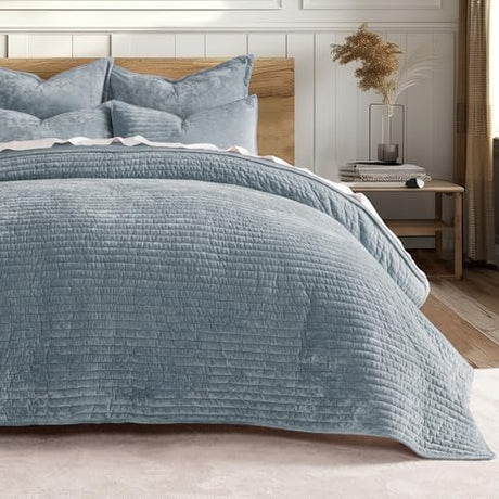 EVERGRACE Velvet Quilt Set King Size, Luxurious Soft Striped Channel Bedding Set, Lightweight Velvet Comforter for All Season, Oversized Bedspread Coverlet with 2 Matching Shams, Blue Linen EVERGRACEHOME