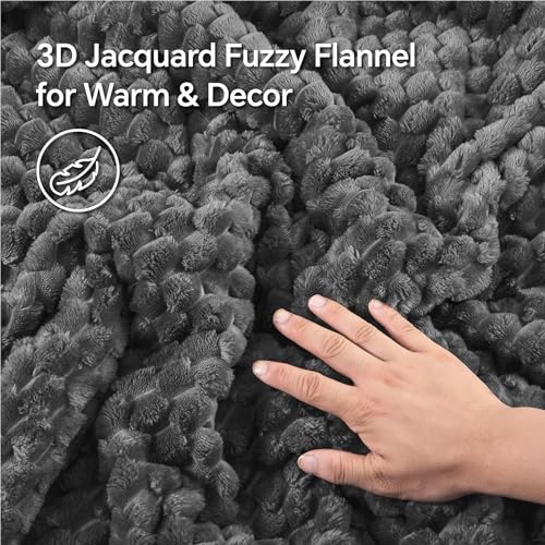 BEDELITE Fluffy Queen Comforter Set - Grey Fleece Soft Comforter for Queen Size Bed, Luxury Warm Bedding Set for Winter, Fuzzy Bed Set 3 Pieces (1 Comforter, 2 Pillowcases) BEDELITE