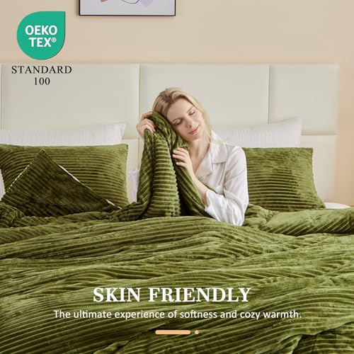Bildenly Velvet Comforter Set Twin Size, Ultra-Soft Winter Quilt Sets, Luxury Fluffy Bedspread Coverlet Quilted Bedding Set with 1 Pillow Shams for All Season, 66"x90" Oliver Green Bildenly