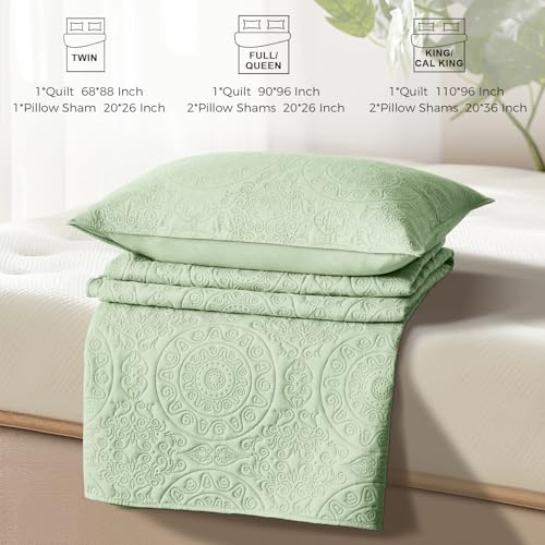 WURUIBO Light Green Quilt Set Twin Size, Embossing Microfiber Bedspreads with Pillow Sham, Ligthweight Breathable Thin Coverlet, Reversible Bedding Set for All Season (1 Quilt, 1 Pillow Sham) WURUIBO