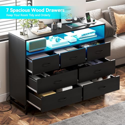 Black Dresser for Bedroom, Wooden Modern 7 Drawers Long Dresser with Charging Station and Led Lights Design, Large Capacity Storage Chest of Drawers, Wide Dresser for Living Room, Hallway