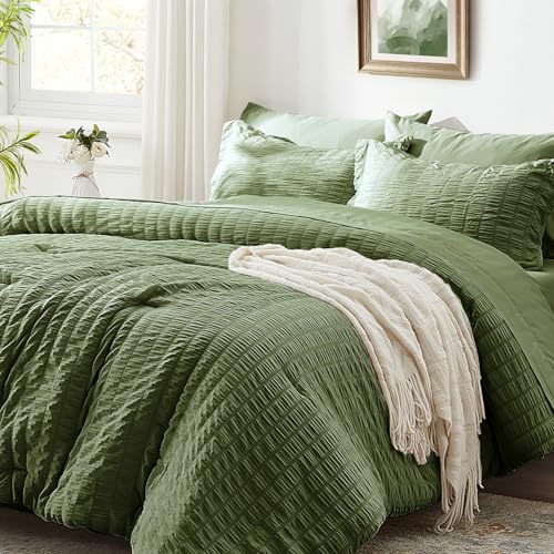 Zzlpp Queen Comforter Set 7 Pieces, Olive Green Seersucker Bed in a Bag with Comforter and Sheets, All Season Bedding Sets with 1 Comforter, 2 Pillow Shams, 2 Pillowcases, 1 Flat Sheet Zzlpp