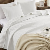 WRENSONGE White King Size Quilt Bedding Sets-3 Pieces Lightweight Bedspreads Summer Coverlet for All Season, Soft King Quilt Bedding Set with 2 Pillow Shams Suitable for Bed, Couch, Quilt Blanket WRENSONGE