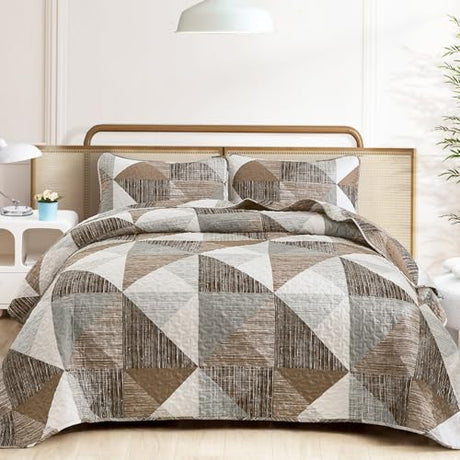 Dintszyayue Quilt Queen Size Brown, 3 Pieces Patchwork Bedspread Bedding for Queen Size Bed, Soft Lightweight Microfiber Geometric Coverlet Set for All Season Quilt with 2 Pillowcases Dintszyayue