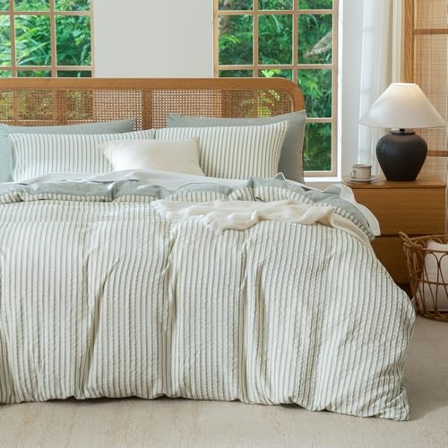 BUPIRD Sage Green Queen Size Comforter Set Striped 100% Soft Washed Microfiber Jacquard 3 Pieces Striped Bedding Sets Green White Comforter Queen for All Seasons and 2 Pillowcases Comfort Breathable BUPIRD