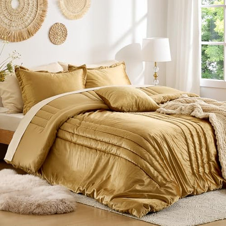 MUSSEL Bedding Comforter Set Queen Size 3 Pieces-Luxury Shiny Gold Striped Lightweight Bedroom Comforter Queen Size,Soft Velvet Bed Set with 2 Shams MUSSEL