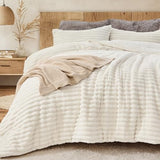 Sasttie Queen Comforter Set 3 Pieces - Super Soft Fleece Comforters Queen Size, 1 Luxury Warm Fuzzy Marshmallow Comforter with 2 Pillow Cases, Faux Fur Down Alternative Bedding Set, Cream White Sasttie
